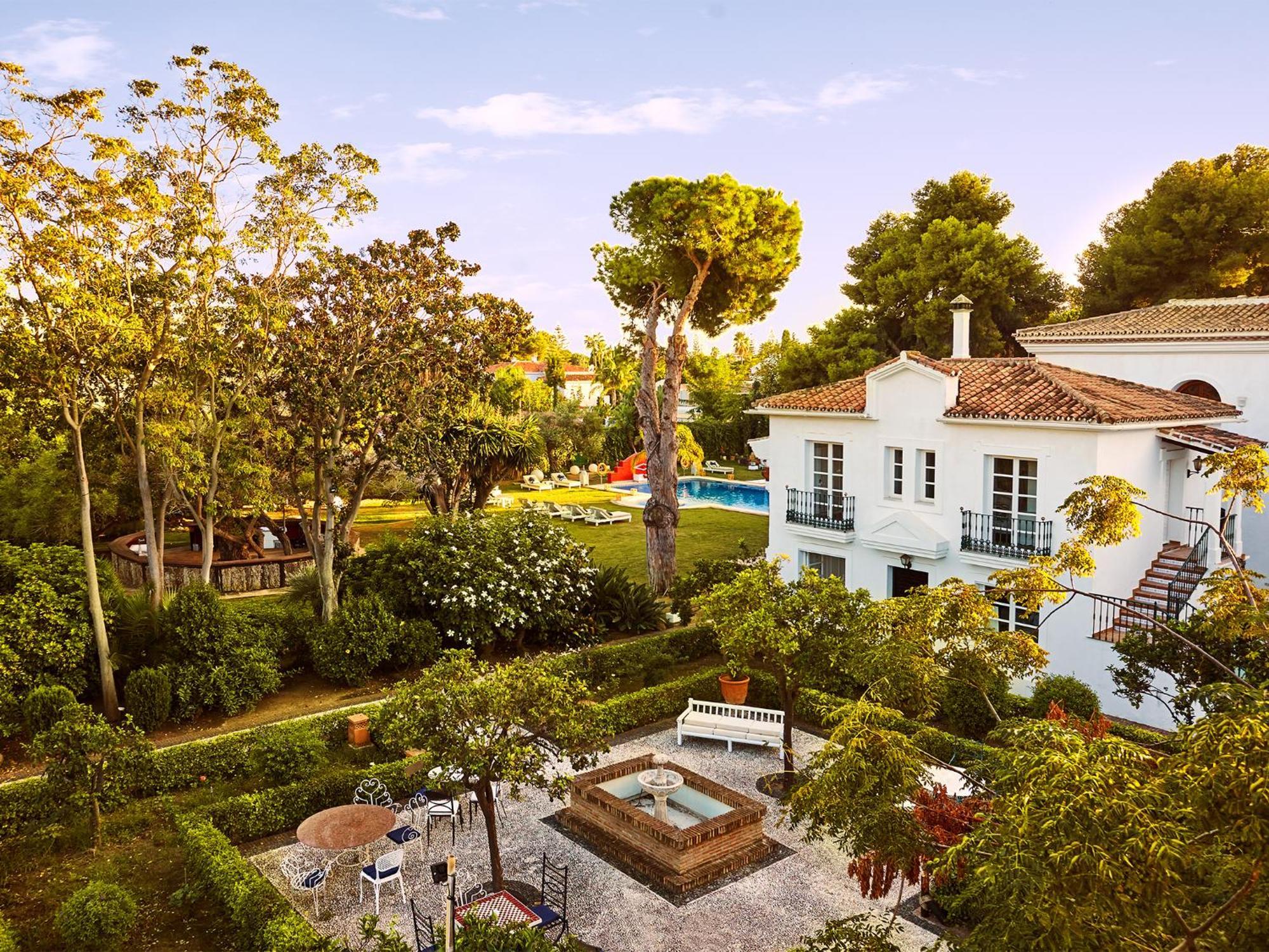 18 Suits Chalet Puerto Banus Ferienhaus *
